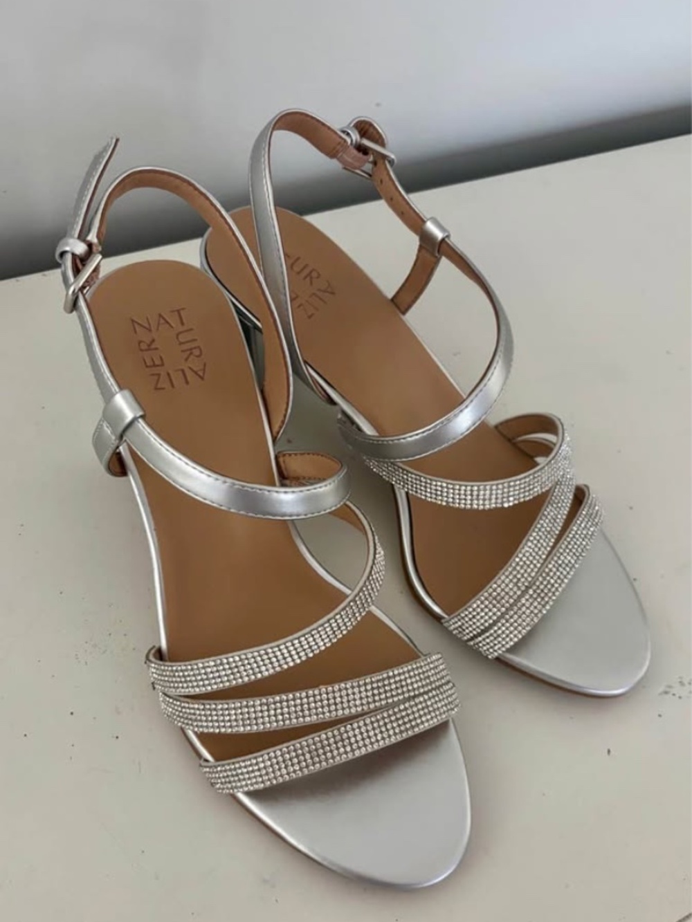 Naturalizer Bridgit heels 10 Wide